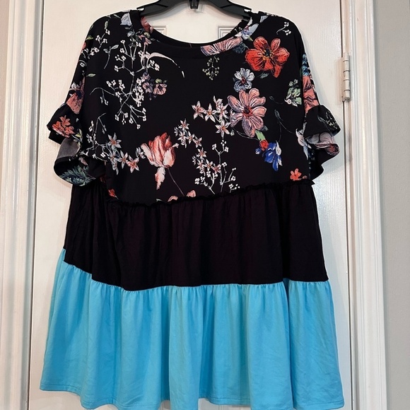 Tops - Floral Black and Blue Women's Blouse